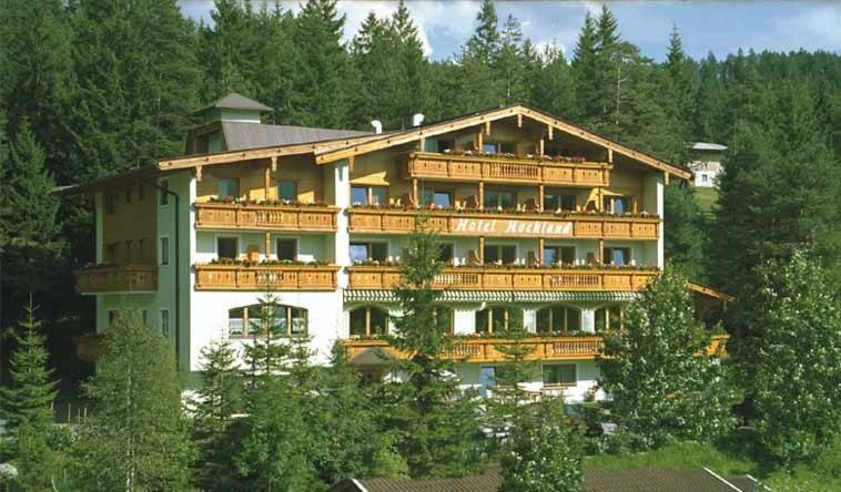 Hotel Hochland ลอยทัช ภายนอก รูปภาพ
